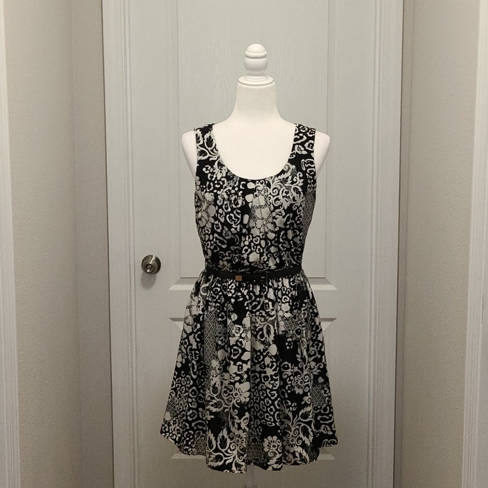 B.Wear dress